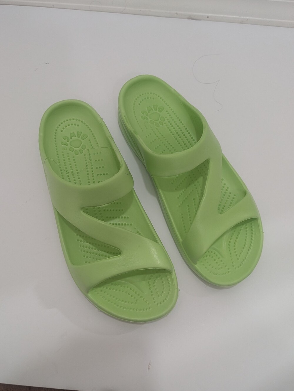 Dawgs Women's Sandals Soft lime size 9